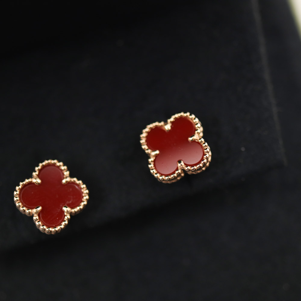 Van Cleef & Arpels Sweet Alhambra earstuds Earrings