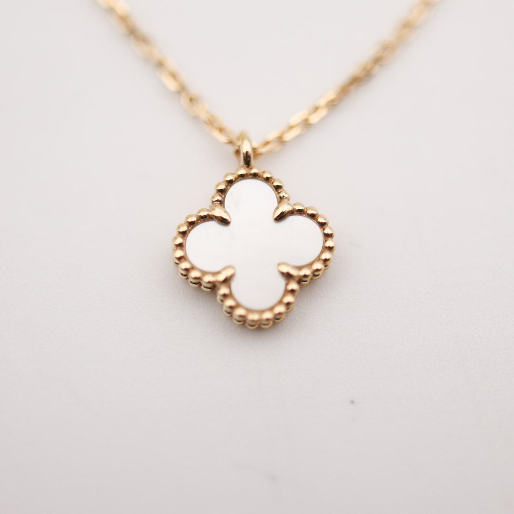 Van Cleef & Arpels Sweet Alhambra Mini pendant Necklace