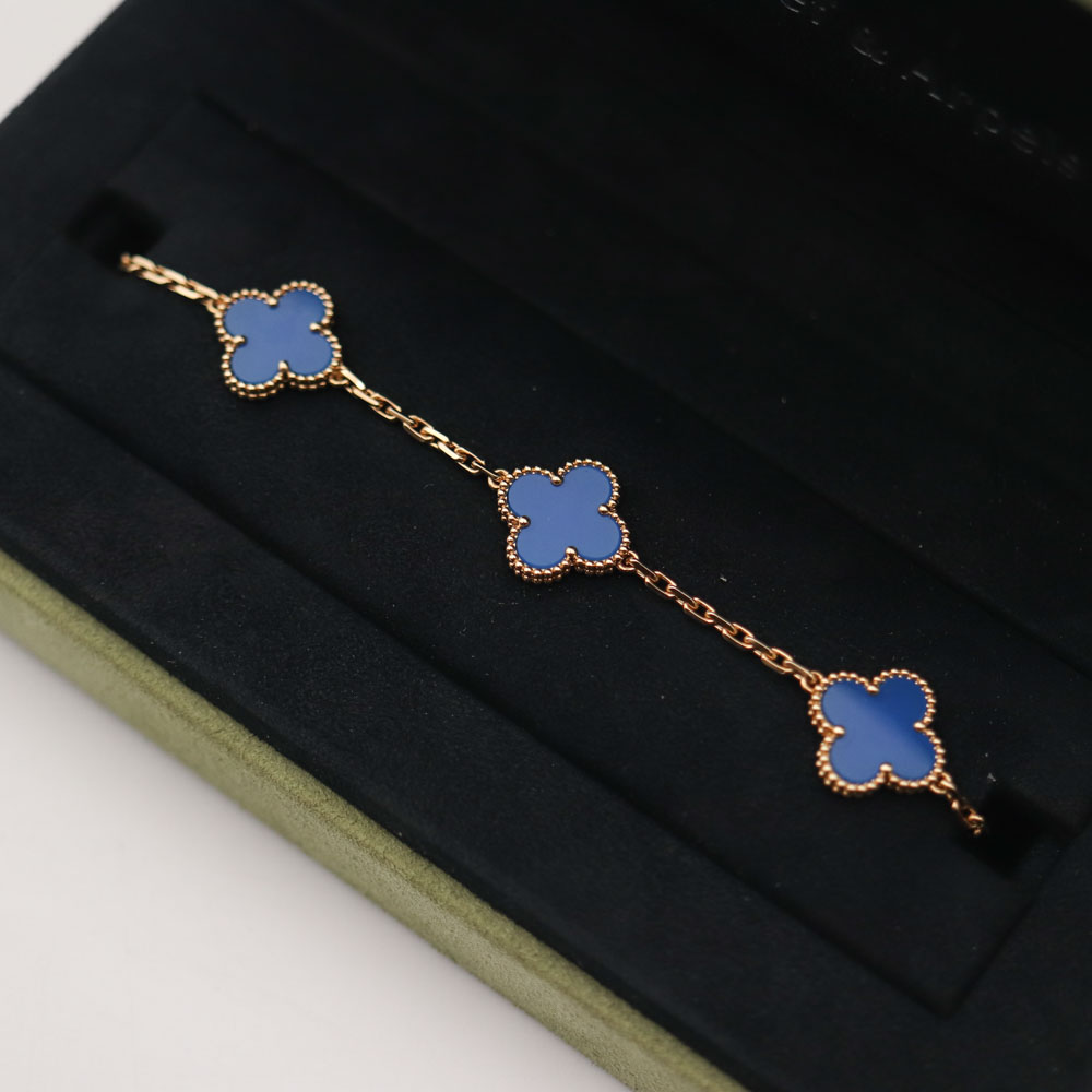 Van Cleef & Arpels Vintage Alhambra bracelet, 5 motifs Bracelet