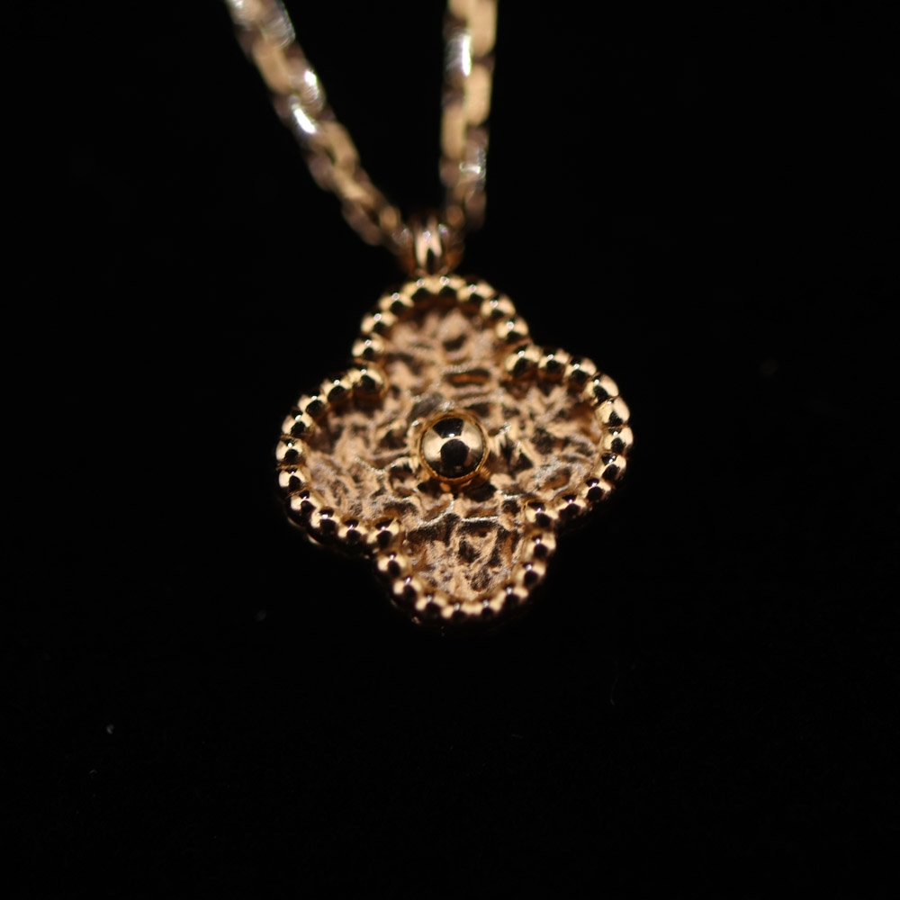 Van Cleef & Arpels Vintage Alhambra pendant Necklace