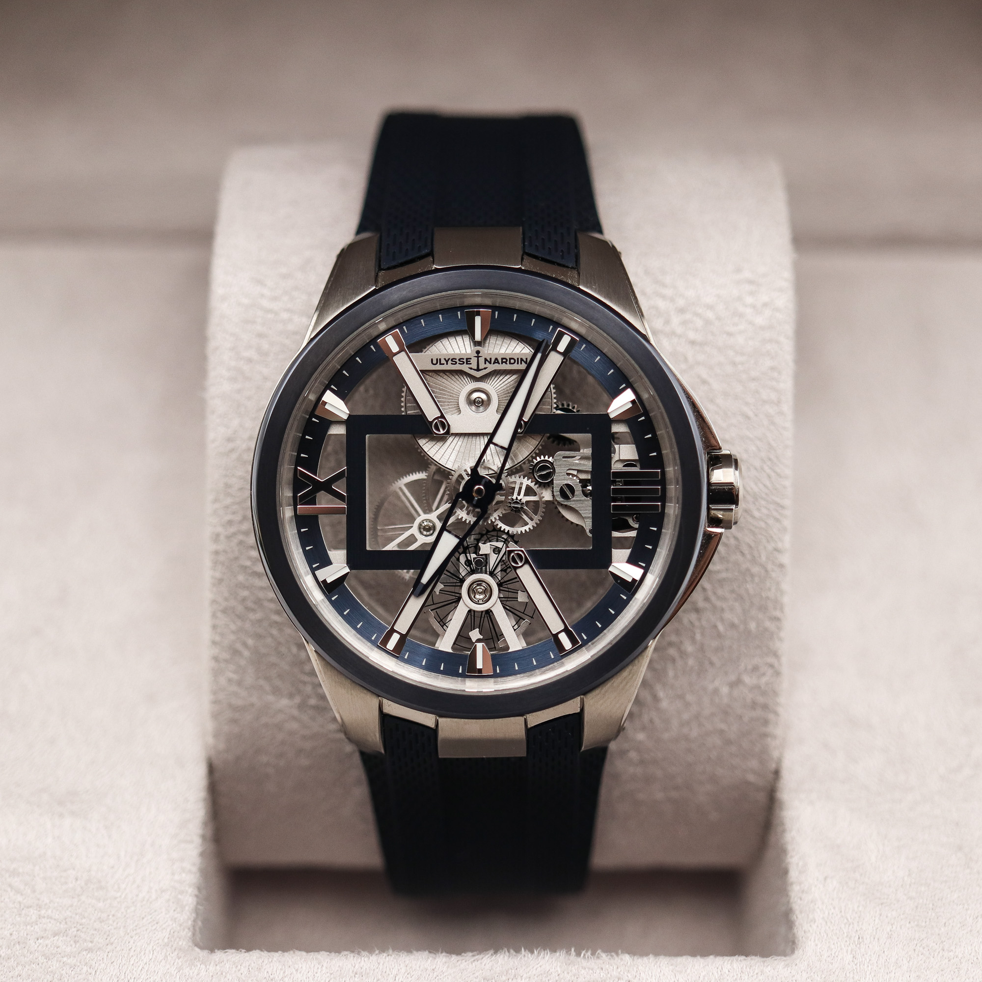 Ulysse Nardin  Skeleton X 42/43 mm