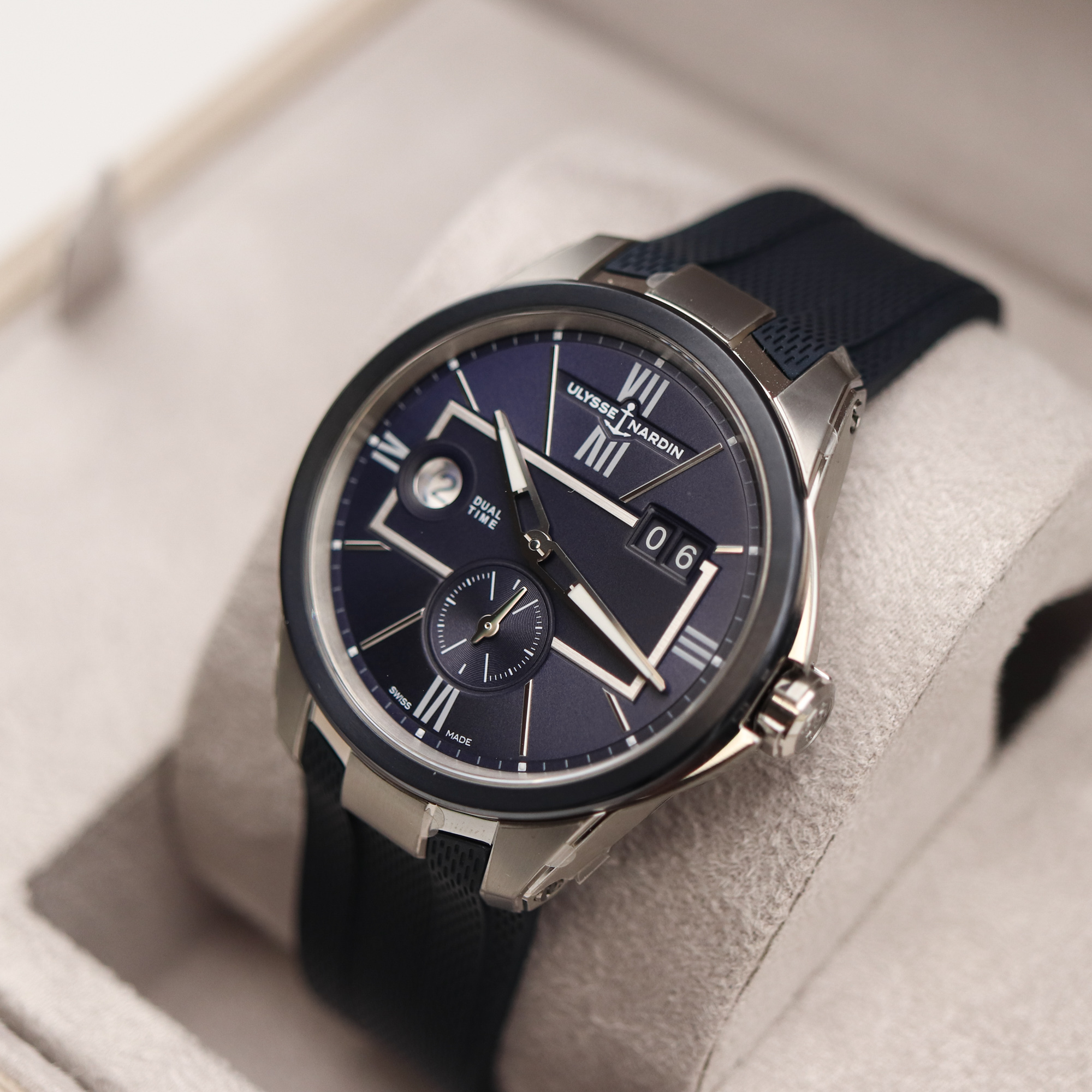 Ulysse Nardin Executive Dual Time 42 mm