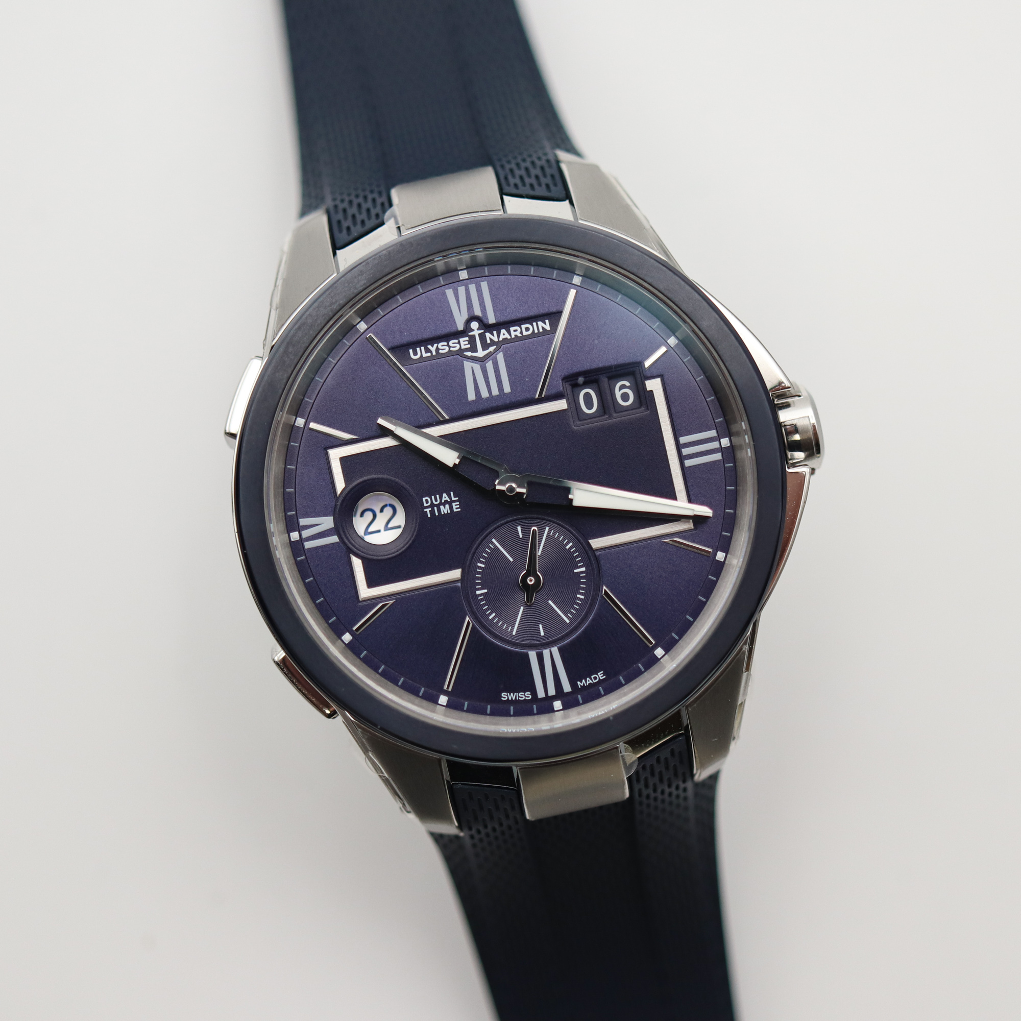 Ulysse Nardin Executive Dual Time 42 mm