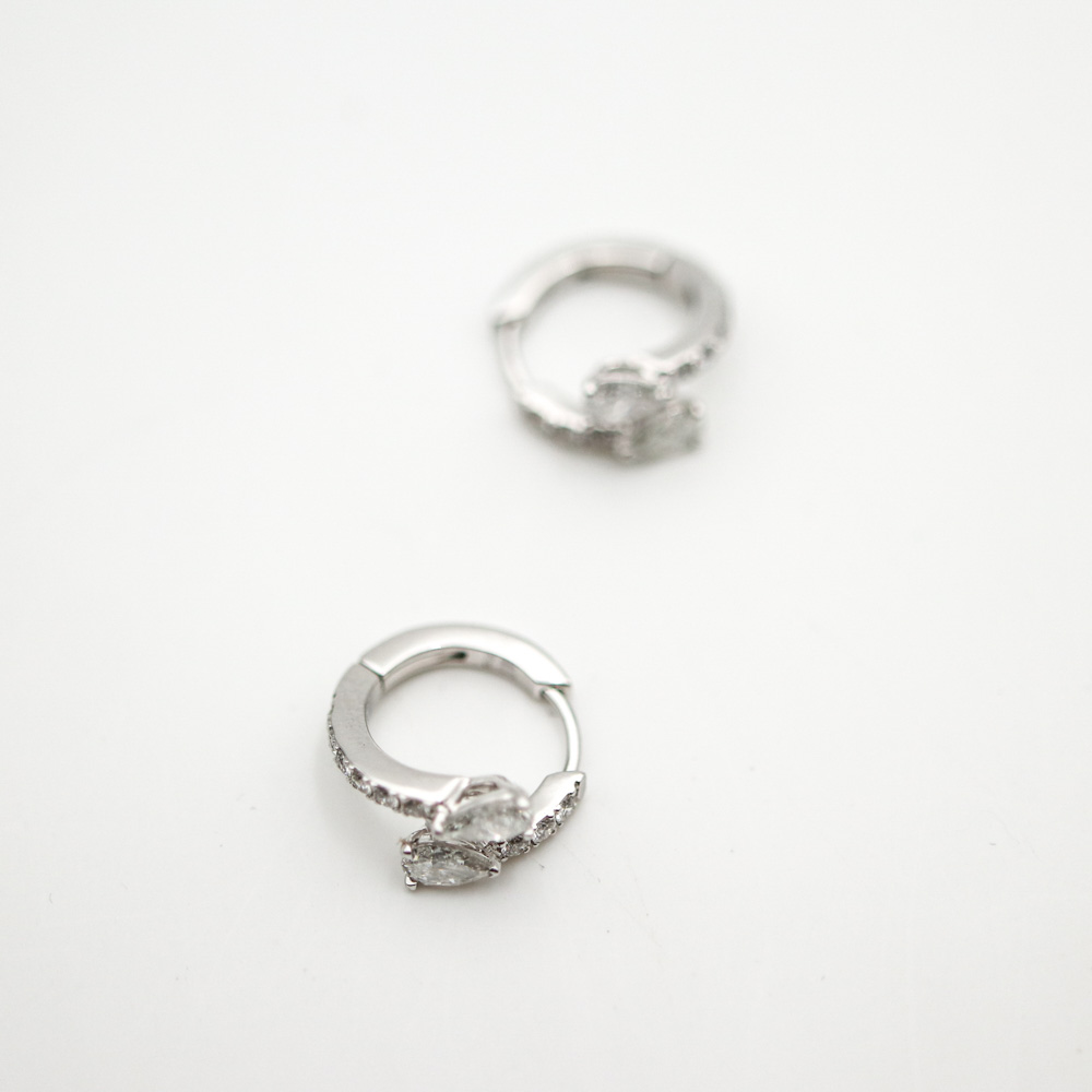 Graff Duet Diamond Hoop Earrings Earrings