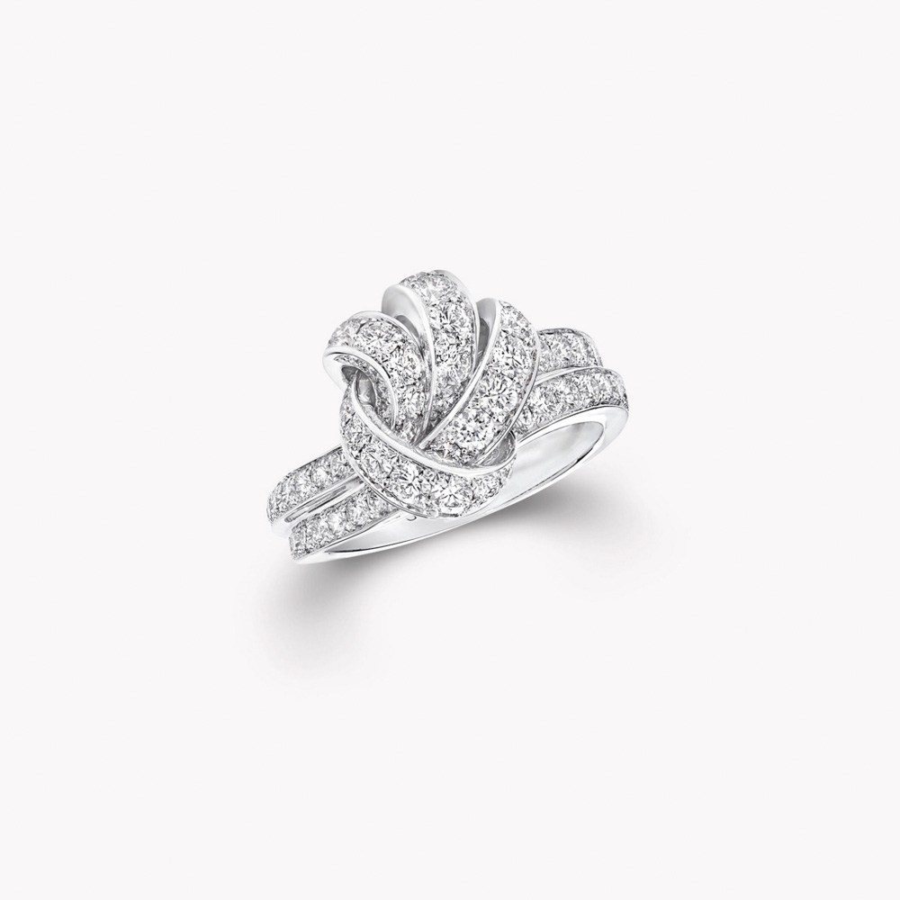 Graff Tilda’s Bow Pavé Diamond Ring Ring