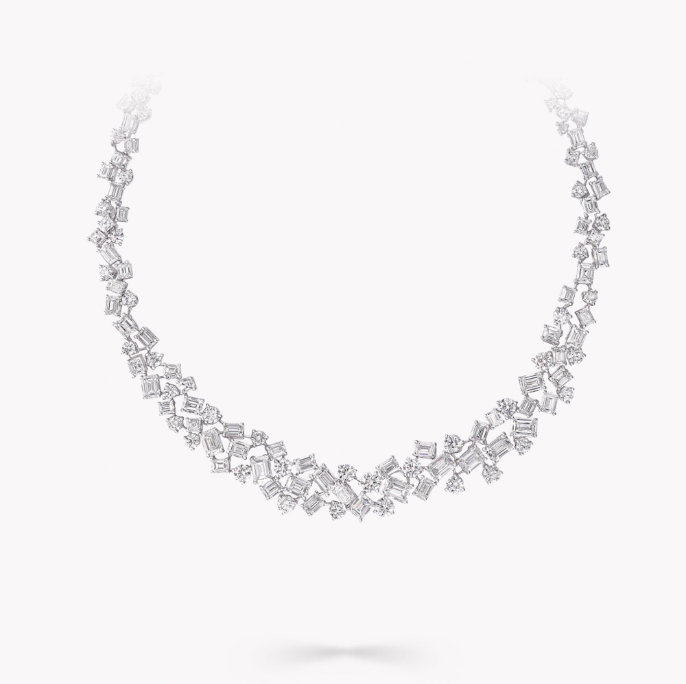 Graff Emerald Cut and Round Diamond Necklace Kaulakorut