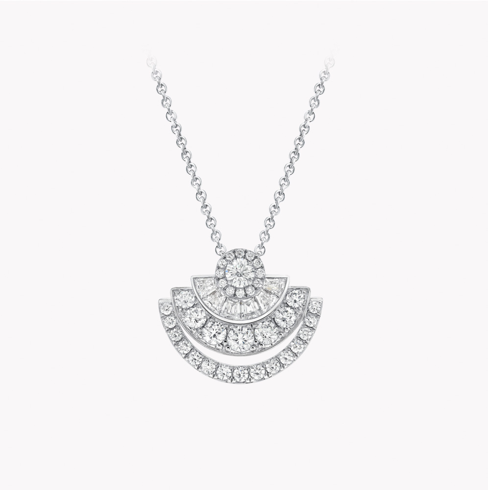Graff Night Moon Baguette Cut Diamond Pendant Kaklarota
